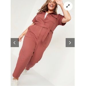 Old Navy Twill Utility Plus-Size Jumpsuit in pink, 2X, never worn.